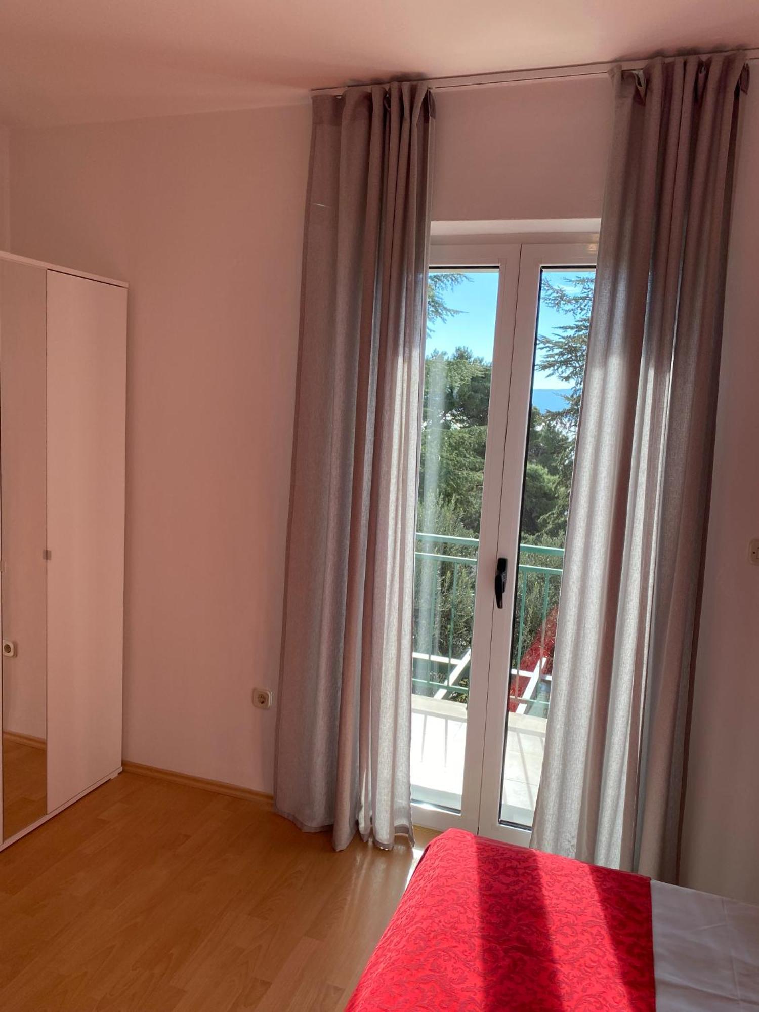 Villa Jasmin Bol Exterior foto